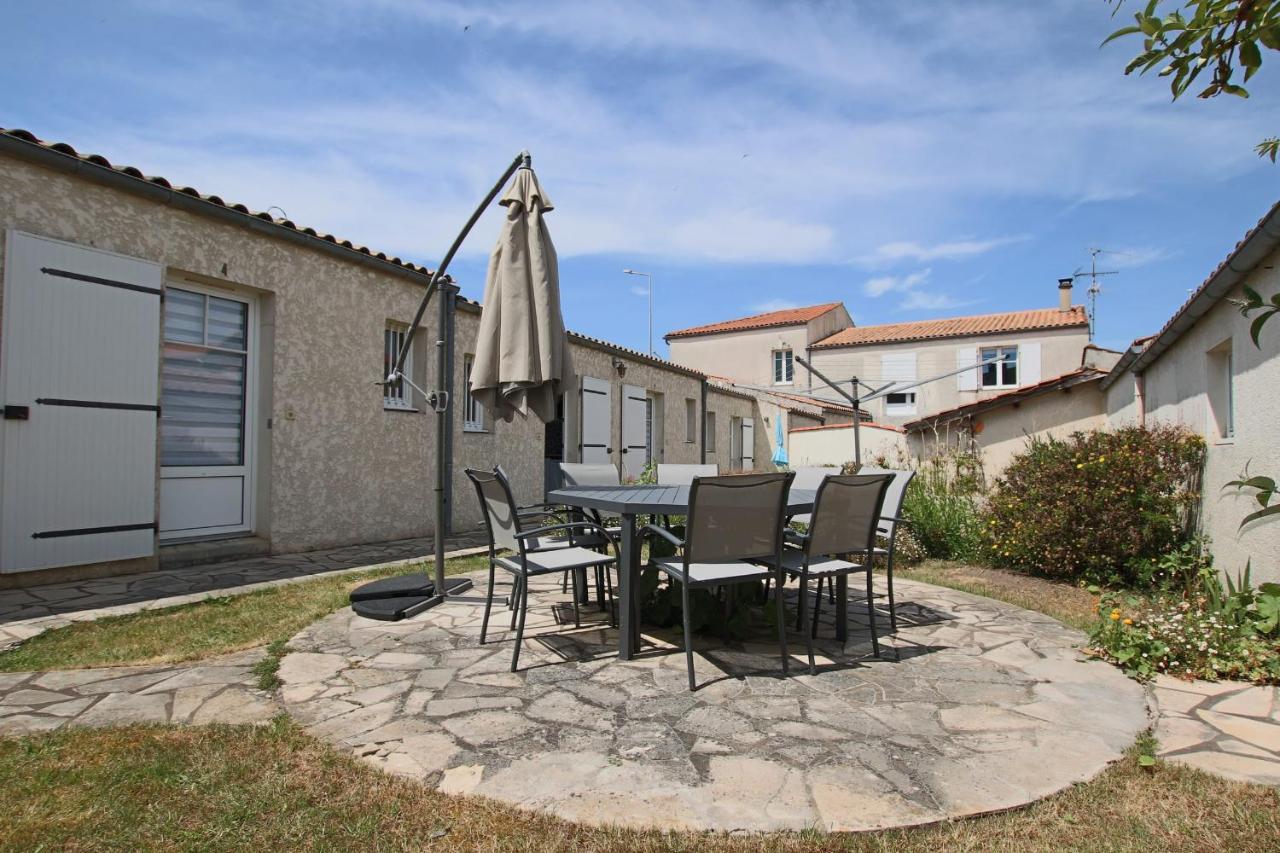 Appartement A Rochefort Екстериор снимка